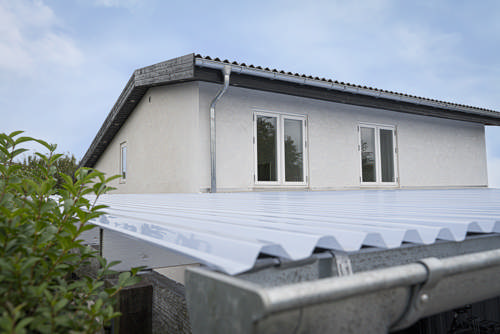 plastmo_trapez_jumbolite_opal_carport_zoom_oppefra.jpg