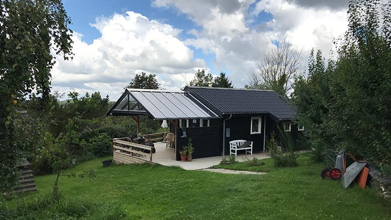 SunGlaze Tag på smukt beliggende sommerhus
