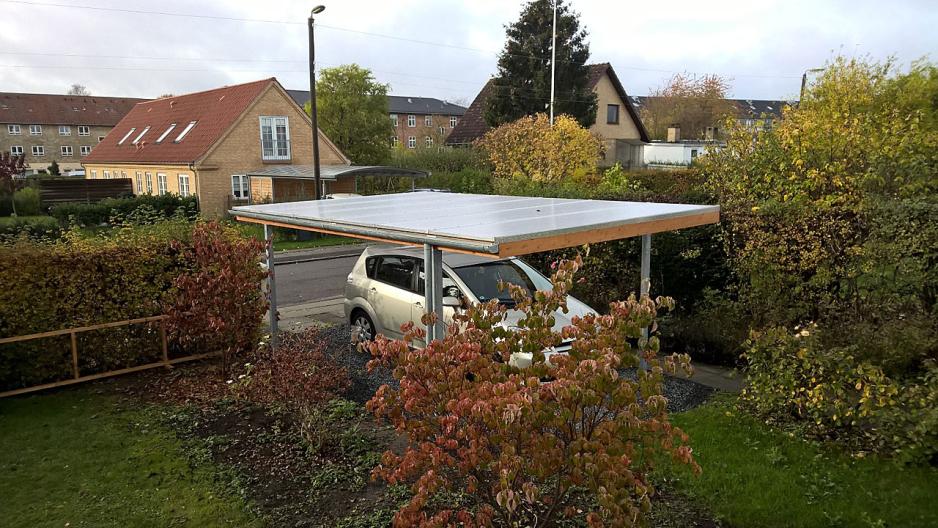 Fritstående carport i Valby