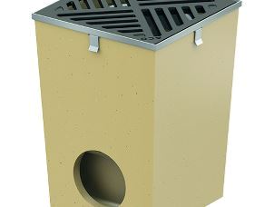 Vandhanebrønd m/kant og støbejernsrist